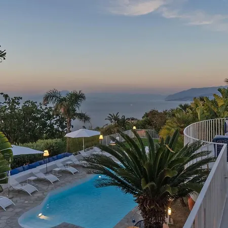 Guest house Capri Blue Luxury Villa Le Tre Monelle
